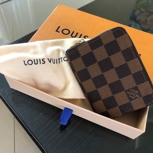 Authentic LV ZIPPY COIN PURSE